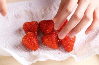 草莓和巧克力,甜蜜邂逅，味蕾盛宴