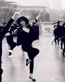 我带女儿跳出循环爆炸,见证母女共舞的爆炸式成长之旅